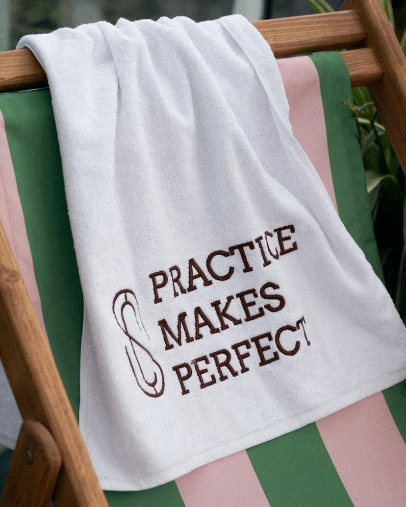 Tennis event guests and champions