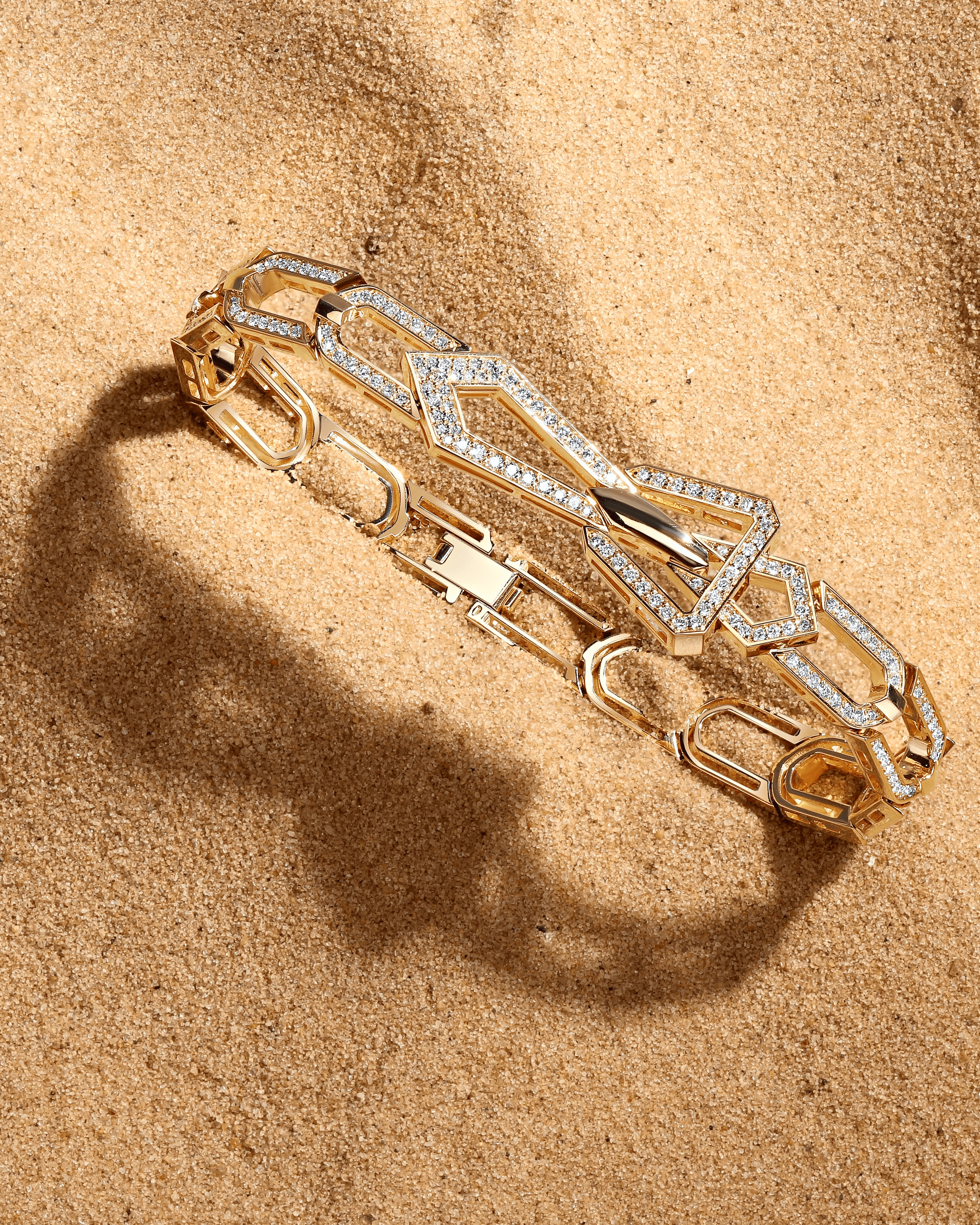 "ROCKET" DIAMOND BRACELET / 1.799 CTW
18K Yellow Gold