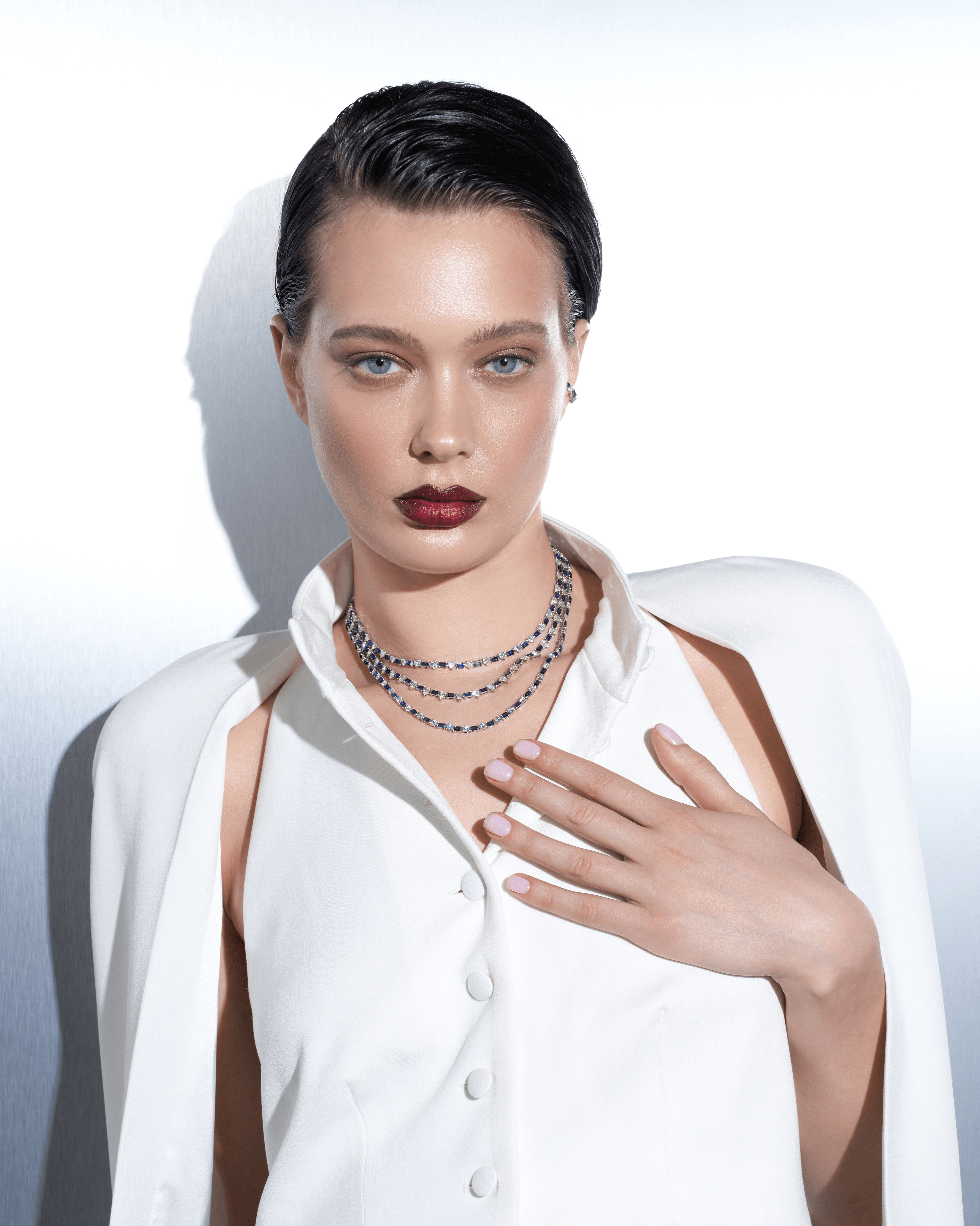 "BLUE STELLAR DANCE" SAPPHIRE NECKLACE / 19.191 CTW
18K White Gold