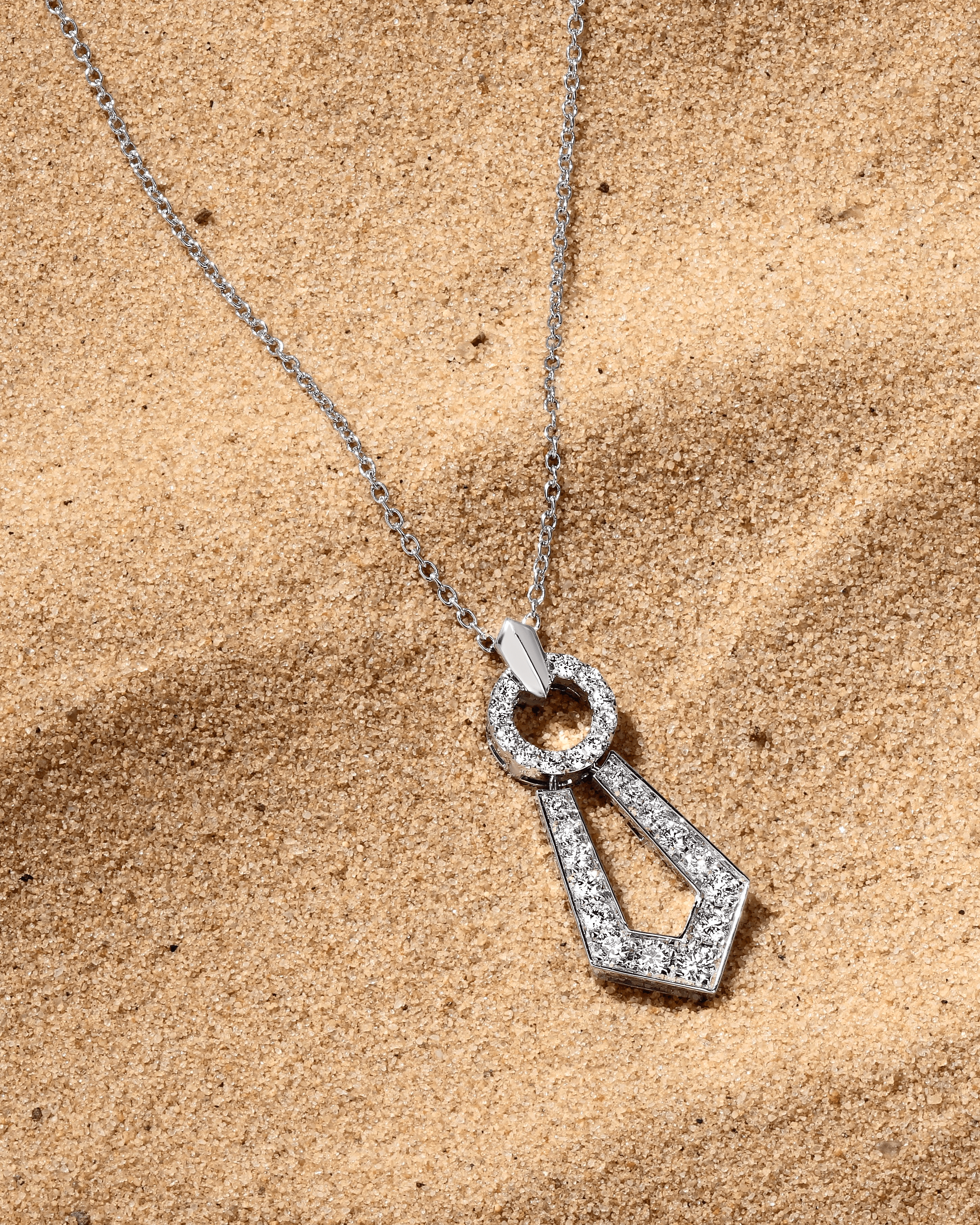 "ROCKET" DIAMOND PENDANT / 0.359 CTW
18K White Gold