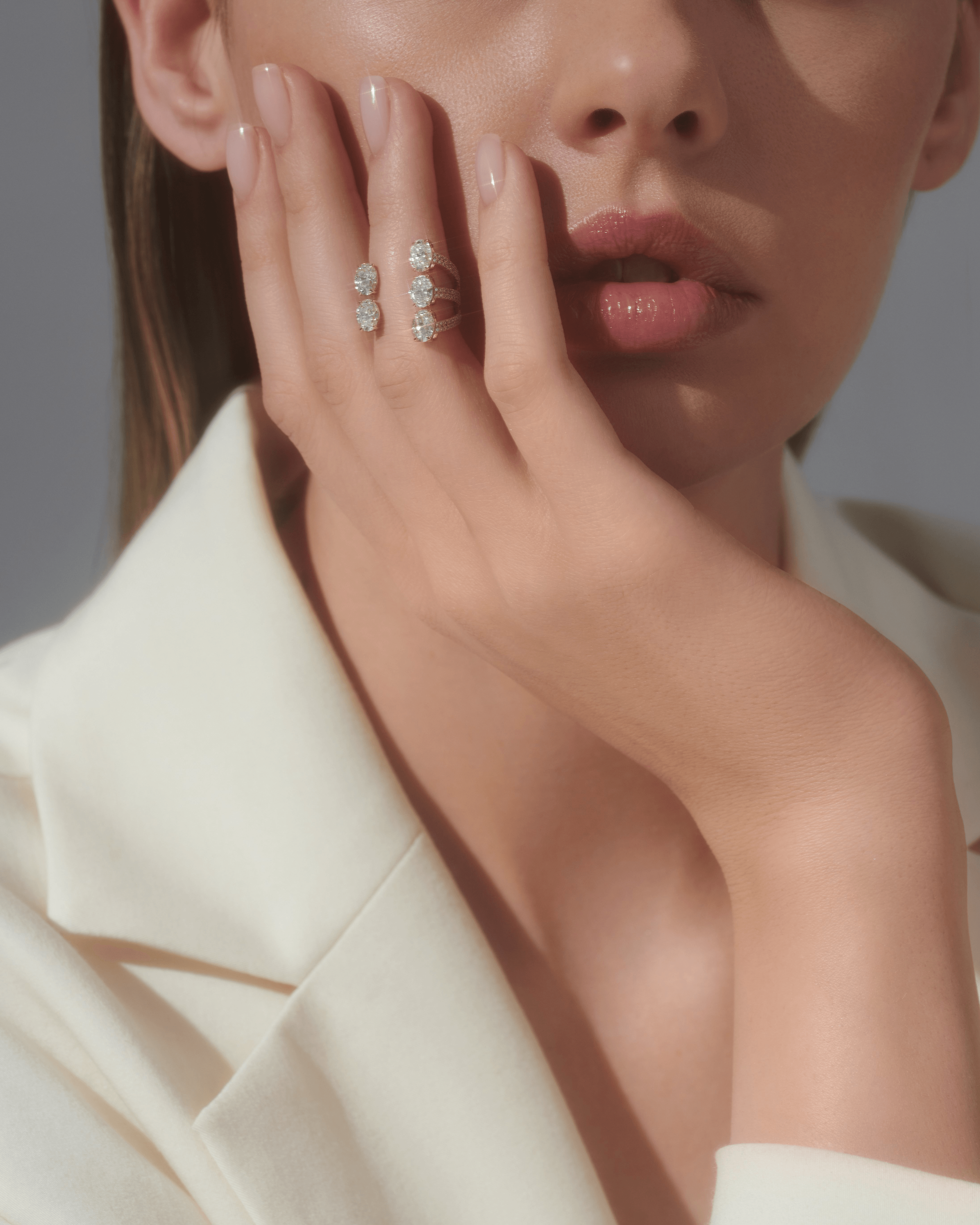 "THE ORBITS OF LIFE" DIAMOND HUG RING / 2.868 CTW
18K Yellow Gold