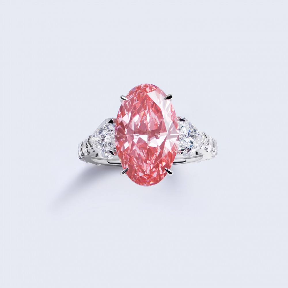 Ring, 18-carat white gold with pink diamonds