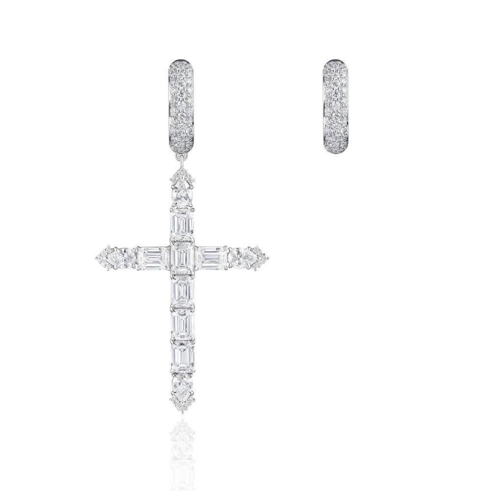 Earrings, 18-carat white gold with diamonds