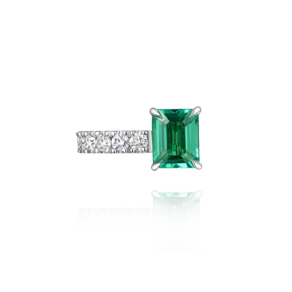 Kaff earring, 18-carat white gold with diamonds and emeralds