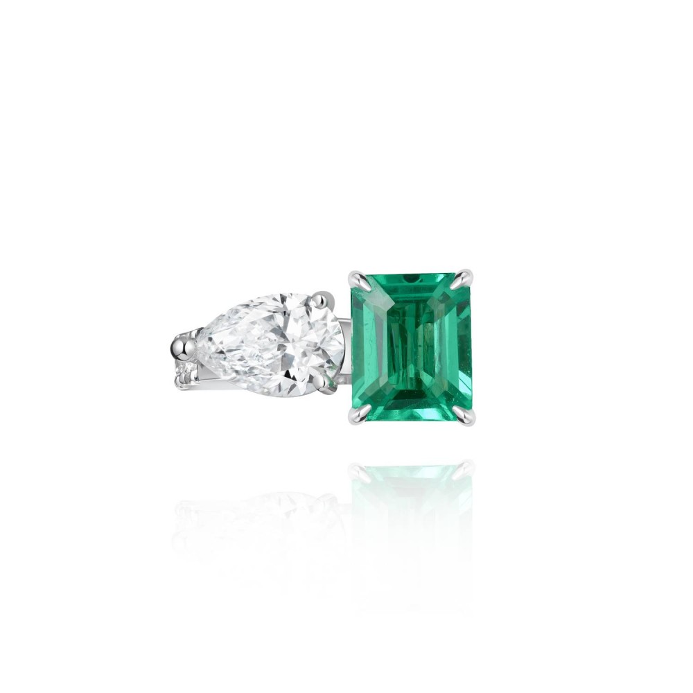 Kaff earring, 18-carat white gold with diamonds and emeralds