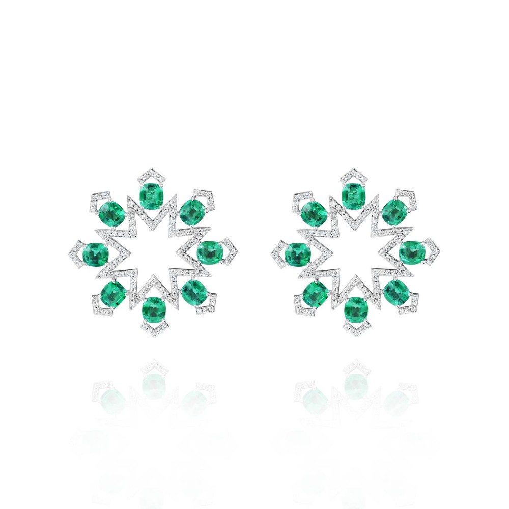 Earrings, 18-carat white gold with diamonds and emeralds