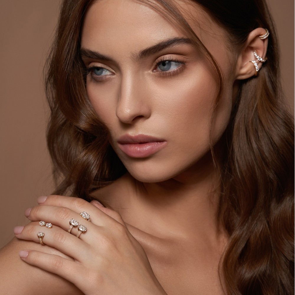 Ring, 18-carat yellow gold with diamonds