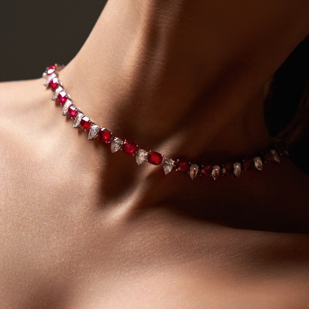 Necklace, 18-carat white gold with diamonds and rubies