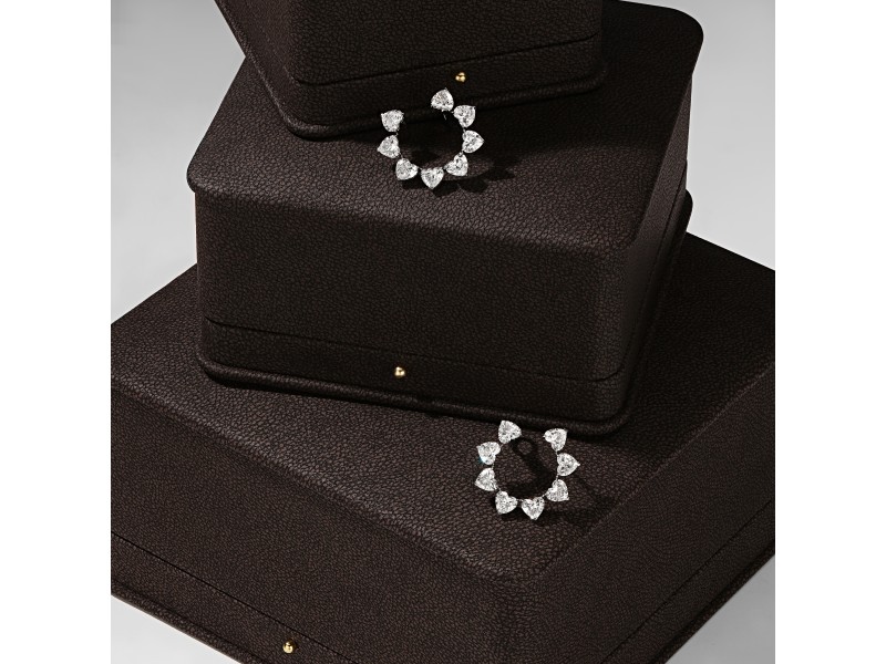 Earrings, 18-carat white gold with diamonds