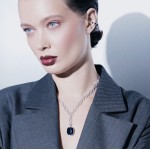 Necklace, 18-carat white gold with diamonds and sapphires