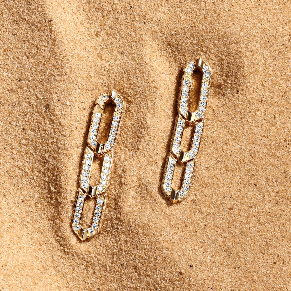 Earrings, 18-carat yellow gold with diamonds