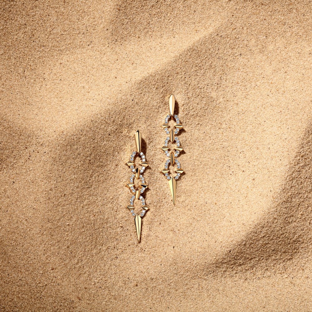 Earrings, 18-carat yellow gold with diamonds