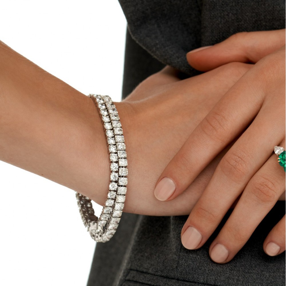 Bracelet, 18-carat white gold with diamonds