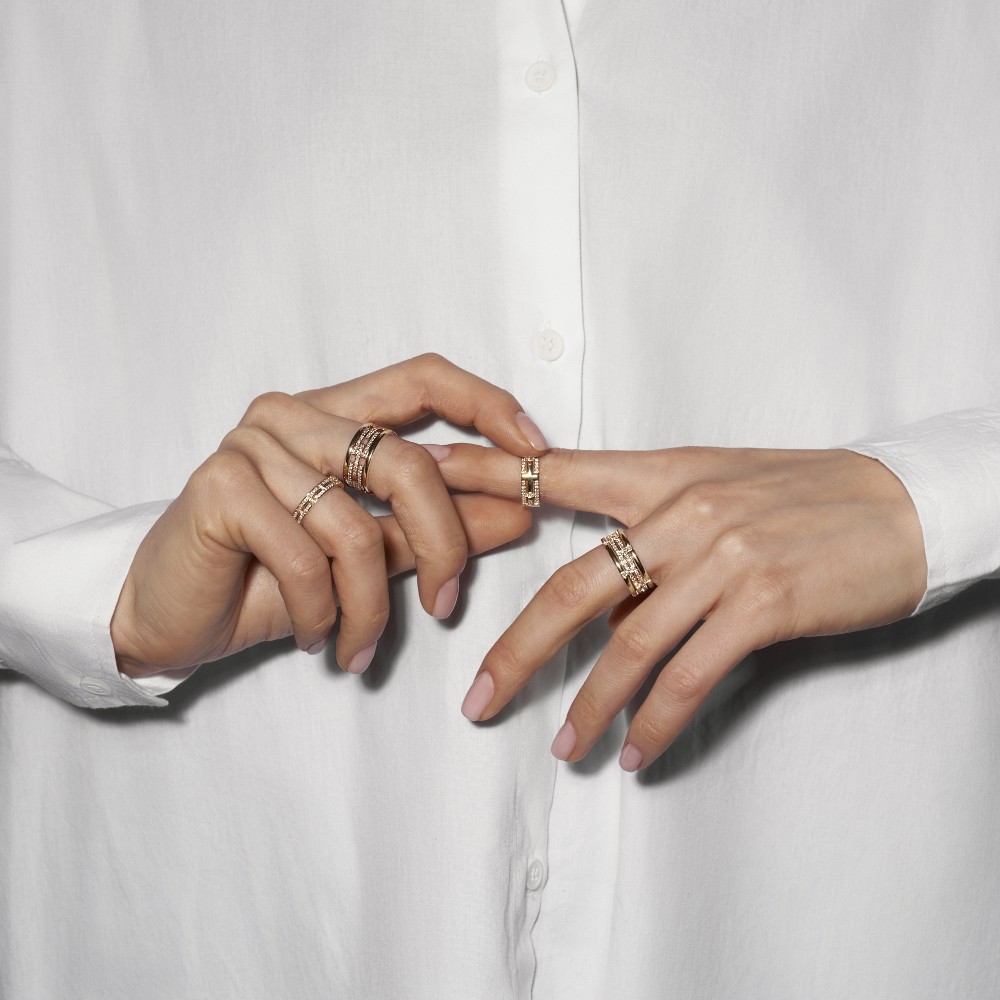 Ring, 18-carat yellow gold with diamonds