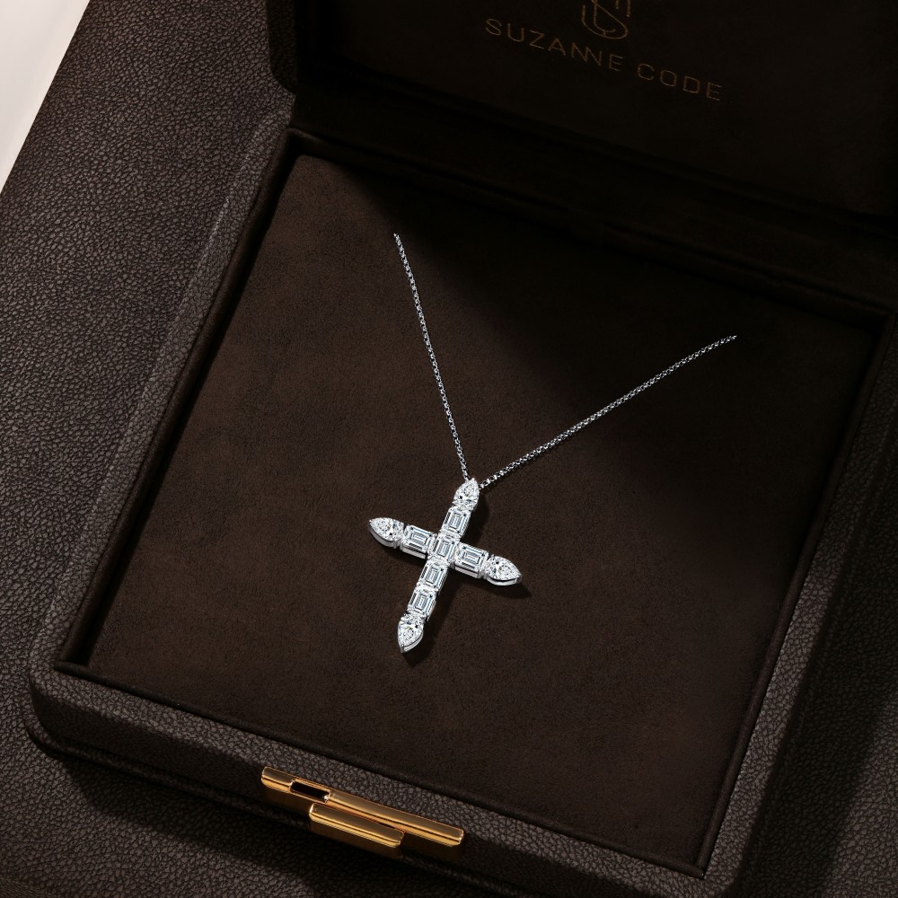 Necklace, 18-carat white gold with diamonds