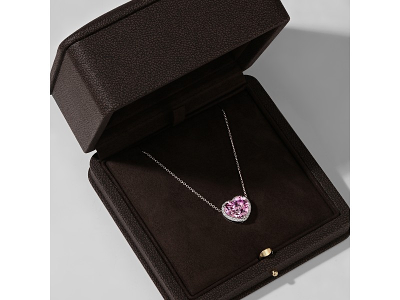 Necklace 18-carat White gold with diamonds and sapphire