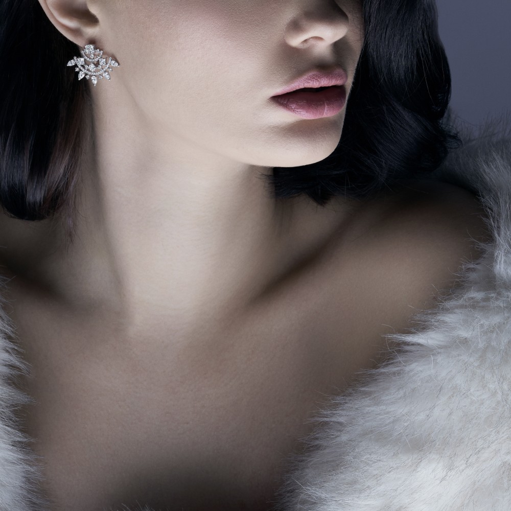 Earrings, 18-carat white gold with diamonds