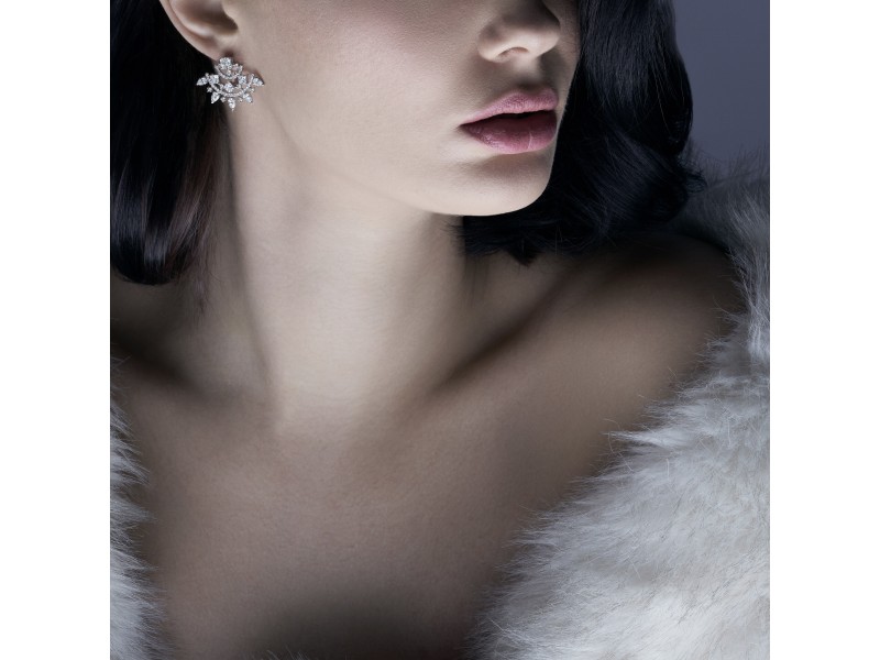Earrings, 18-carat white gold with diamonds