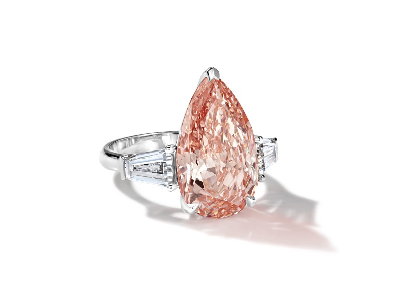 Ring, 18-carat white gold with diamonds
