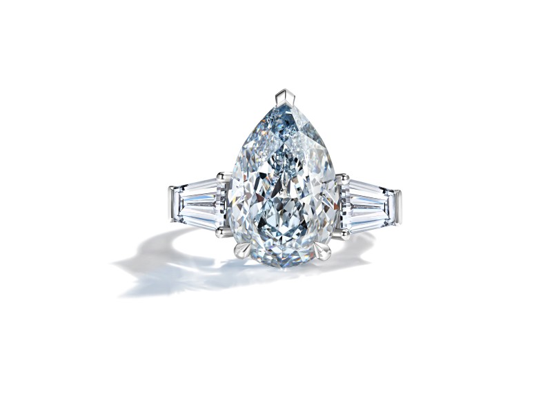 Ring, 18-carat white gold with diamonds
