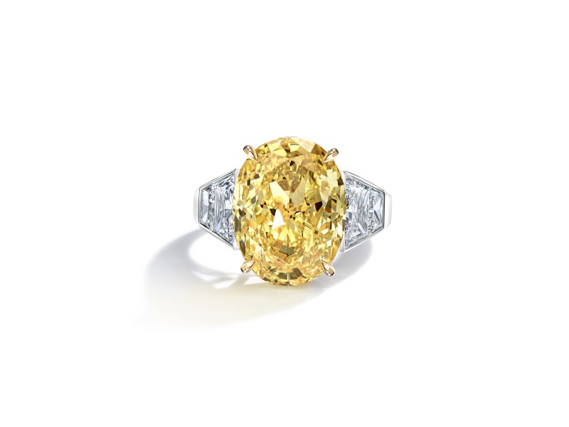 Ring, 18-carat white gold with diamonds