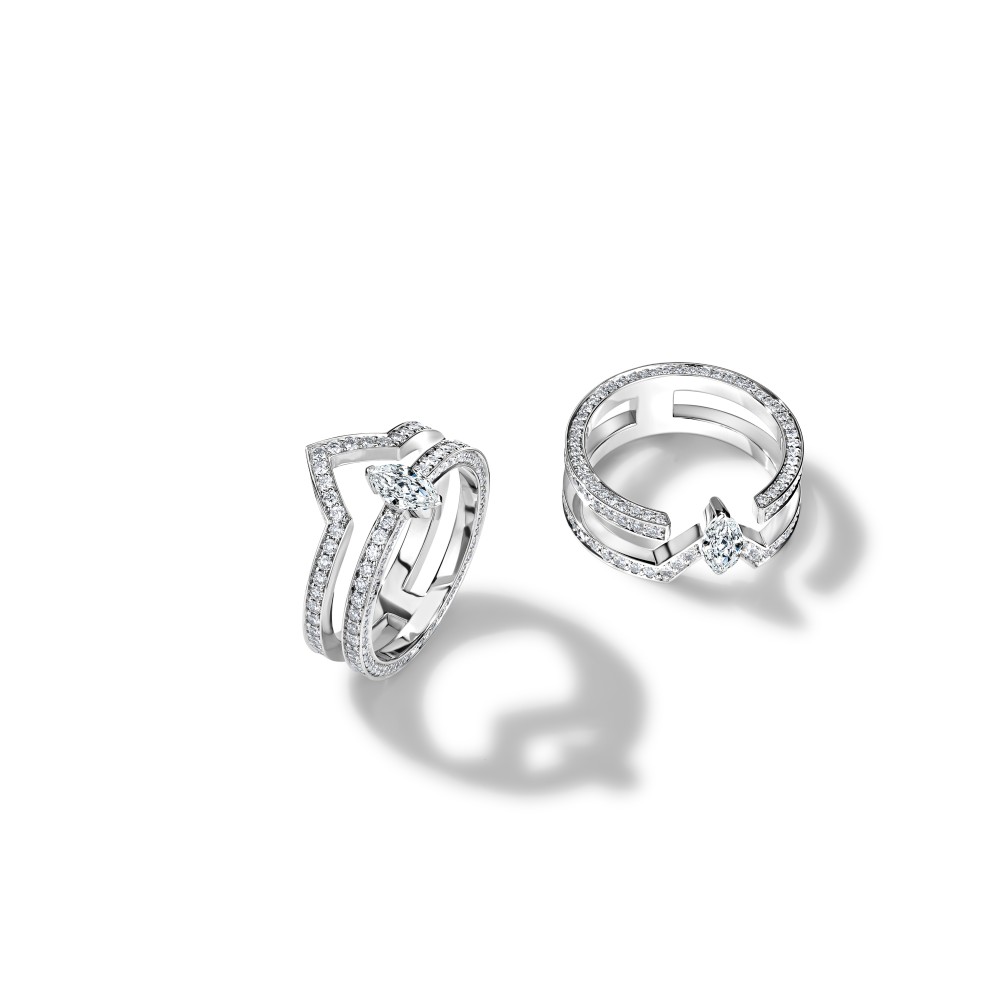 Ring, 18-carat white gold with diamonds