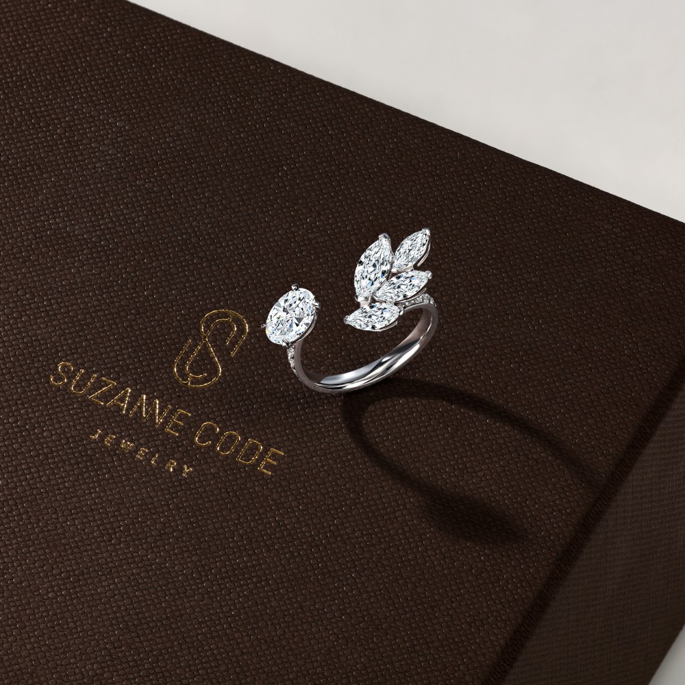 Ring, 18-carat white gold with diamonds