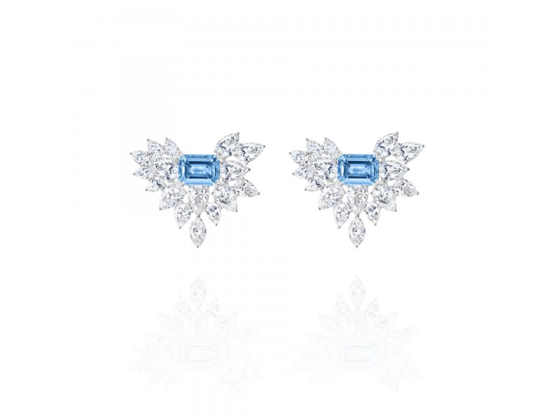 Earrings, 18-carat white gold with diamonds