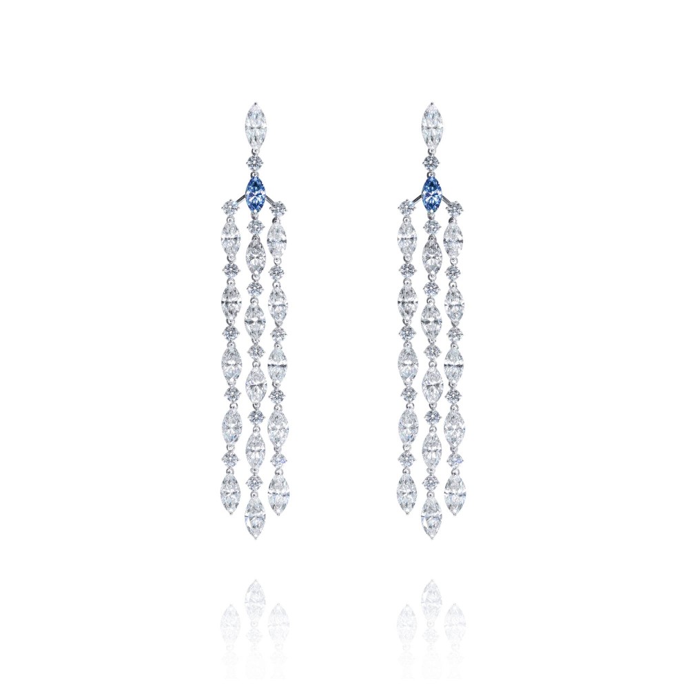 Earrings, 18-carat white gold with diamonds