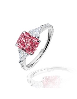 Ring, 18-carat white gold with pink diamonds