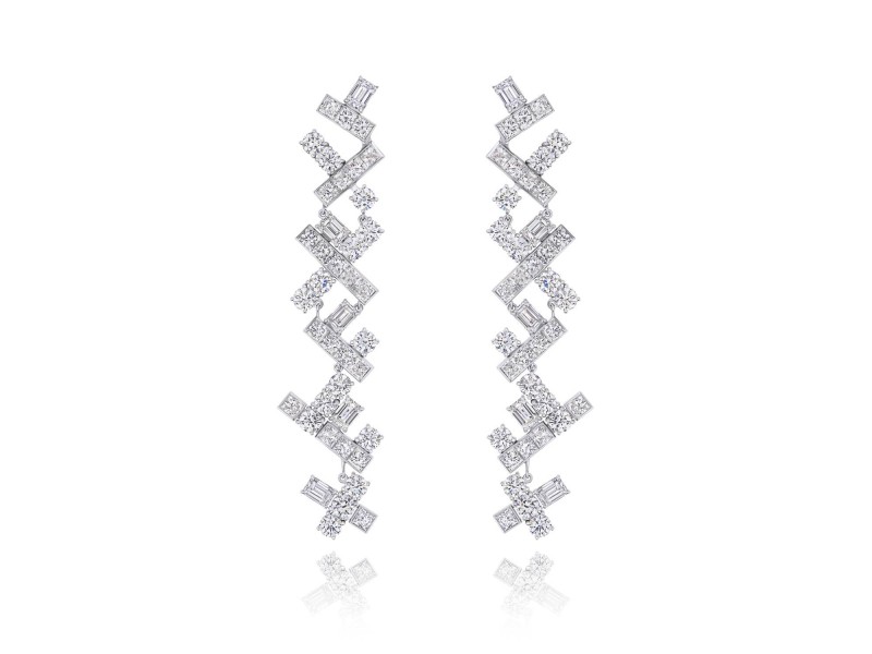 Earrings, 18-carat white gold with diamonds