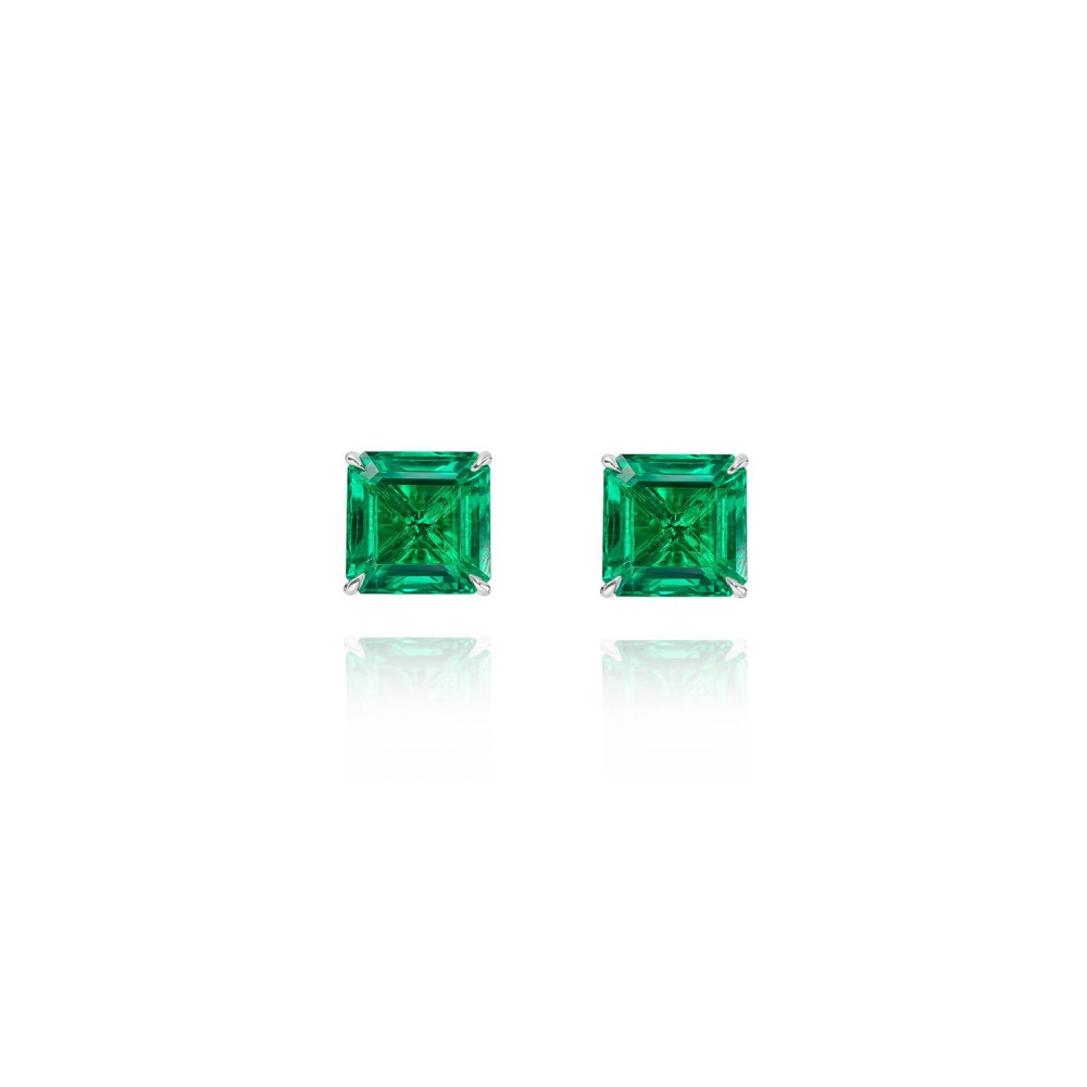 Earrings/Studs, 18-carat white gold with emerald