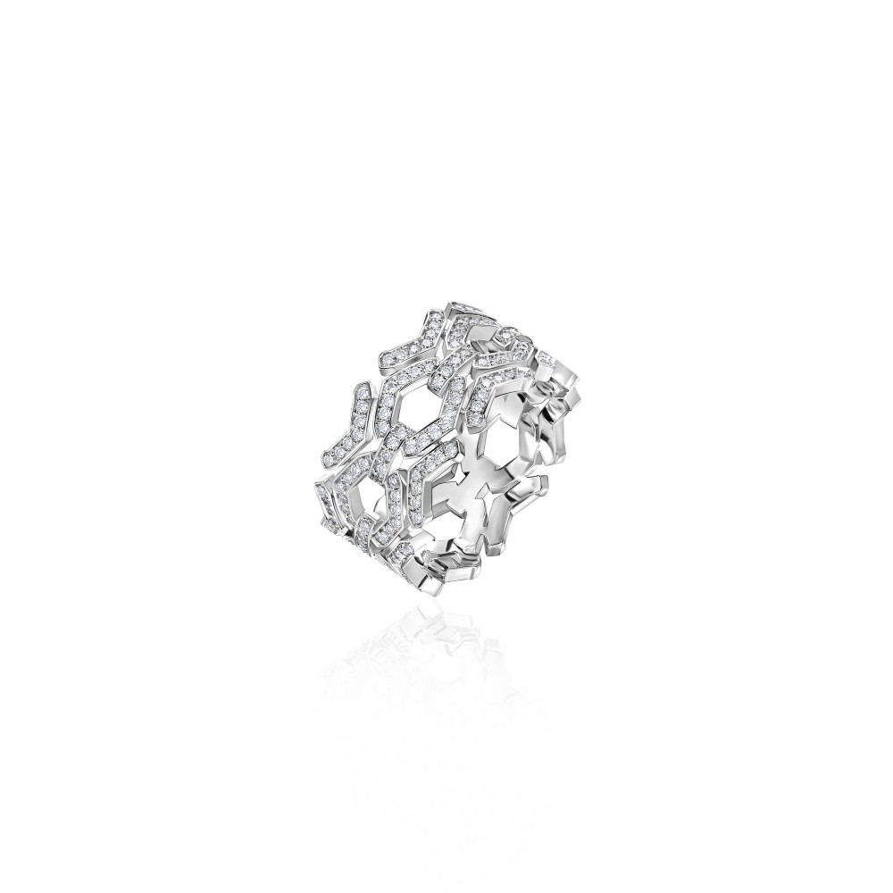 Ring, 18-carat white gold with diamonds