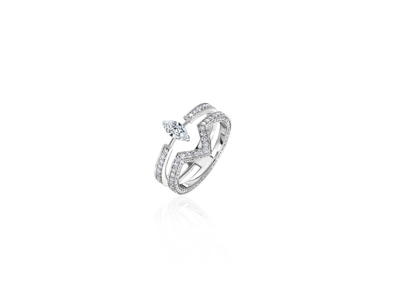 Ring, 18-carat white gold with diamonds