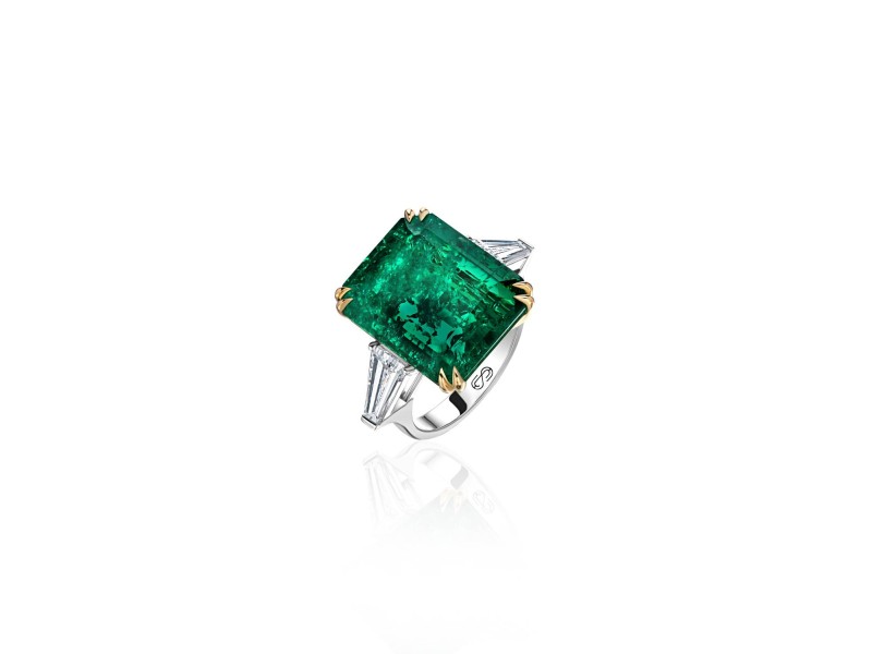 Ring, 18-carat white & yellow gold with diamonds & emeralds