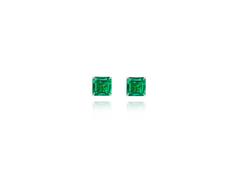 Earrings/Studs 18-carat White gold with Emerald