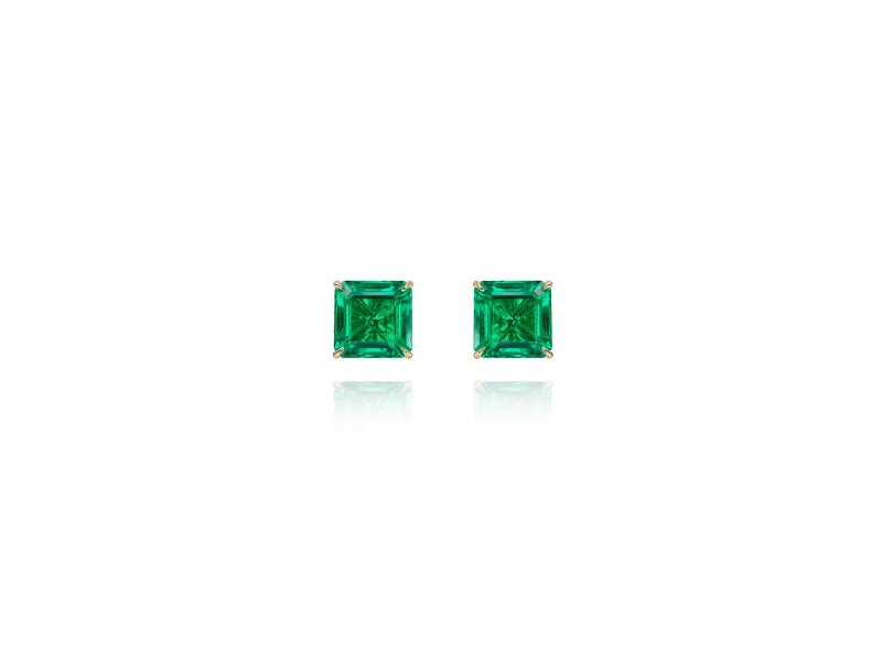 Earrings/Studs 18-carat Yellow gold with Emerald