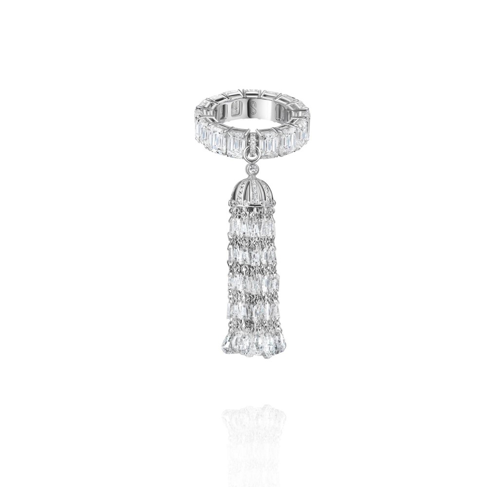 Ring "Tassel", 18-carat white gold with diamonds